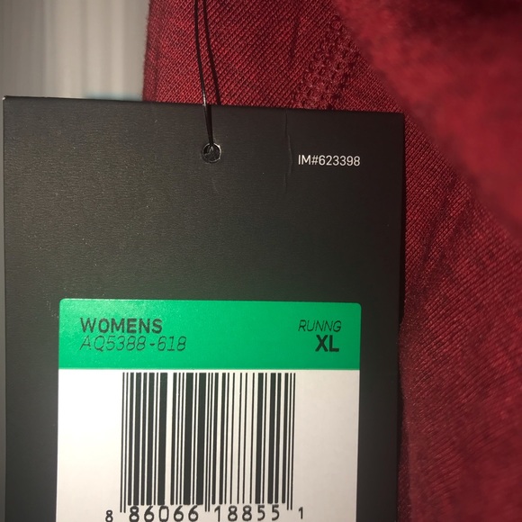 Nike Tops - Ladies Nike Tank